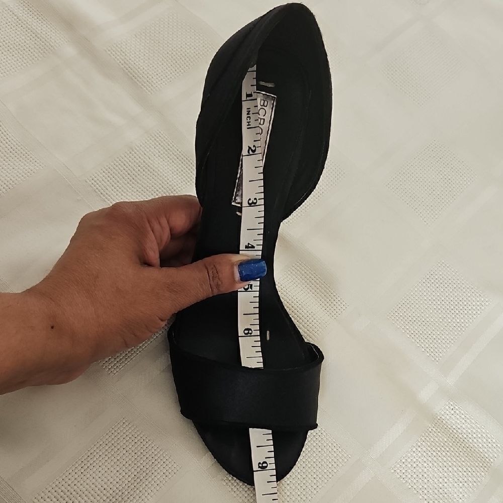 BCBGMAXAZRIA Women's Black Heels - Picture 9 of 16